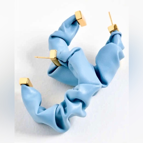 🌺🎉HP🎉🌺 NWT Cult Gaia Sanura Earrings Ice Blue - Picture 13 of 16